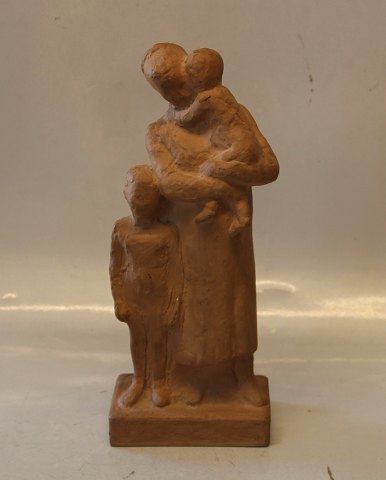 Art Pottery Terra cotta sculpture Mother & Child  29 cm TL Therese Lucheschitz 