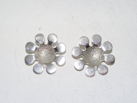 Michelsen sterling silverModern ear clips from 1980-2000