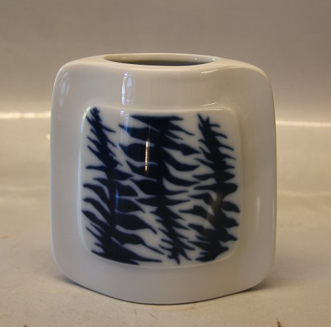 B&G Porcelain B&G 5419 Oval Modern vase with blue decoration 14 x 12.5 cm Else Kamp Jensen 