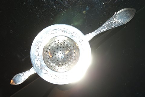 Tesi Empire SilverIn 1918Length 18.5 cm.Diameter 7.7 cm.