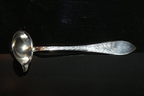 Cream spoon Empire Silveryear 1913Length 12 cm.