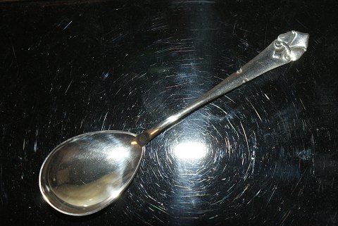 Marmelade spoon French lily silverLength 12.5 cm.