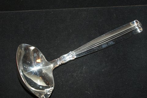 Sauceske Lotus SølvW & S SørensenLængde 17 cm.