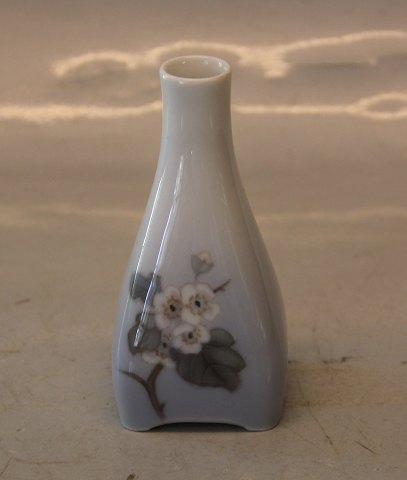 069-154 RC Art Nouveau Vase  with fruit flower and butterfly 11 cm Royal Copenhagen 