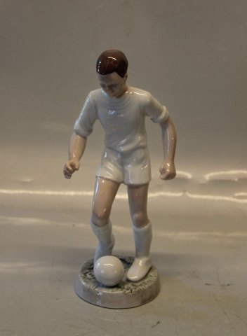 B&G FigurineWHITE B&G 2375 Footballer - soccer player Vita Thymann 22 cm