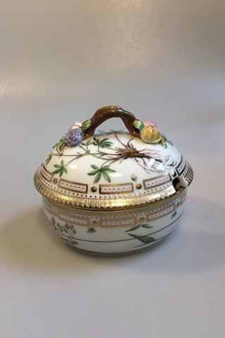 Royal Copenhagen Flora Danica  Stor Sukkerskål/Lille Lågterrin No 20/3582 eller 159