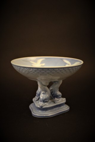 Bing & Grondahl Seagull service small cake stand with dolphins on the base. H:10cm. Dia.:14cm.BG# 66.