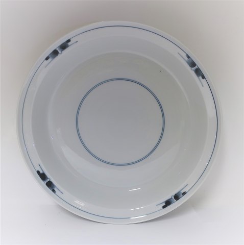 Royal Copenhagen. Gemina. Design Gertrud Vasegaard. Stor rund skål. Model 14605. Diameter 32 cm. (1 sortering).
