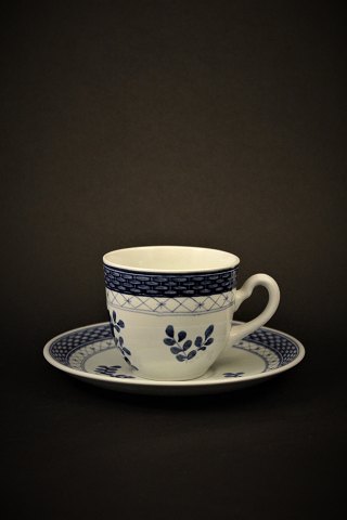 Royal Copenhagen - Aluminia Tranquebar / Trankebar fajancelille kaffekop. Kop Dia.:7cm.RC# 11/992.