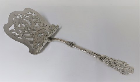 Tang. Sølvbestik (830). Serveringsspade til asparges. Længde 28 cm. Produceret 1909.