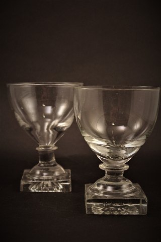 "Gorm den Gamle" klare vin glas fra Holmegaard glasværk.H:13cm. Dia.:9cm.