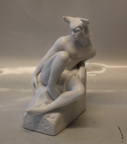 Royal Copenhagen  614 RC Taurus Male Zodiac figurine 23 x 20 cm,  Bull (21. April -21. May),  (12496149) Pia Langelund