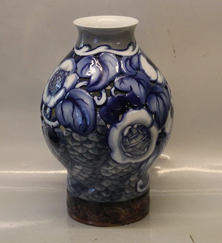 B&G 521 Art Nouveau vase 30 cm Signere af  JO  Hahn Locher Dateret 1915-1940   Skønvirke vase