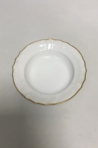 Royal Copenhagen Hvid Svejfet med takket guldkant(Stel 387/ Josephine) Dyb tallerken No 1615