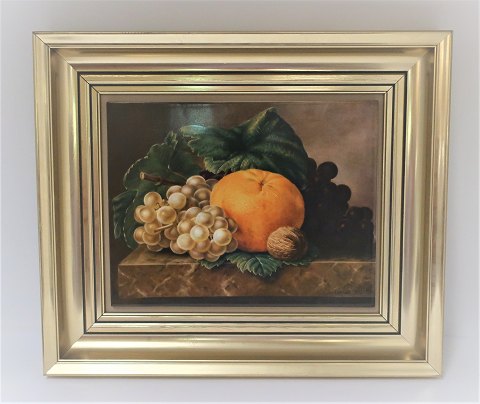 Bing & Grøndahl. Porcelæn maleri. Motiv af J.L. Jensen. Frugterne (1833).  Størrelse inklusiv ramme, 40*34 cm. Produceret 7500 styk. Dette har nummer 756.