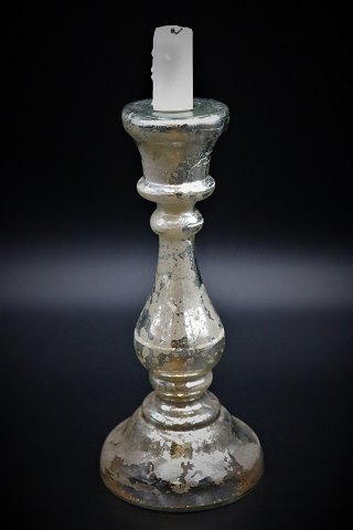 Lysestage i fattigmandssølv fra 1800 tallet med fin gammel patina.Højde : 24,5cm.SOLGT !