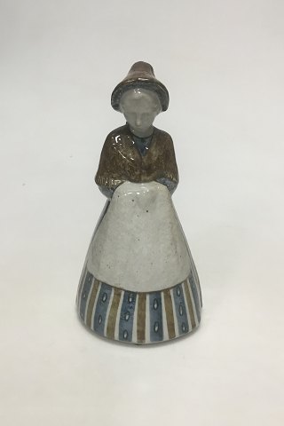 Bing og Grøndahl Figur af Gudrun Meedom Bech - Pige i Nationaldragt No. 7205/10