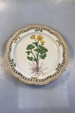 Royal Copenhagen Flora Danica Middagstallerken med Gennembrudt Kant No 20/3526