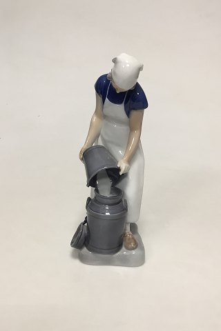 Bing og Grøndahl Figur af Pige med mælkespand No. 2181