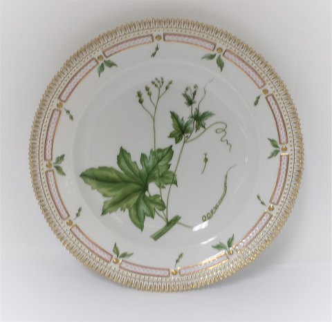 Royal Copenhagen, Flora Danica. Middags tallerken. Design #3549. Diameter 25 cm. (1 sortering). Bryonia alba L