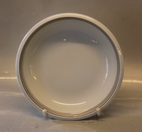 022 Large rim soup bowl 20,5 cm (322) Norma B&G White with grey and gold rim form 674