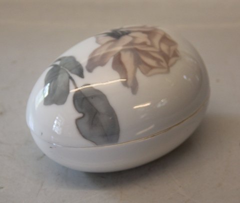 Royal Copenhagen 217-658 RC Easter Egg with Rose 9.5  x 14 cm Pre 1923 (1112-658)