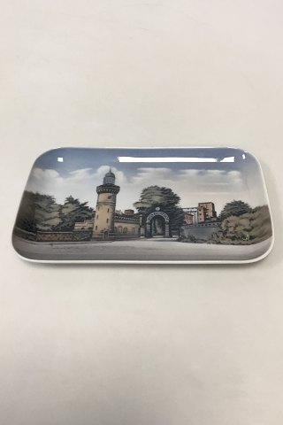 Royal Copenhagen aflang bakke med "Gamle Carlsberg" No 4388