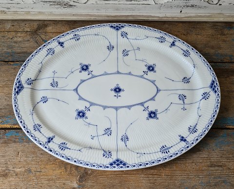 Royal Copenhagen Blue Fluted half lace large full flat dish no. 643