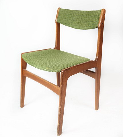 Sæt af fire spisestuestole I teak og grøn polstring designet af Erik Buck fra 1960erne. Fremstillet hos O.D møbler. Fremstillet hos O.D møbler