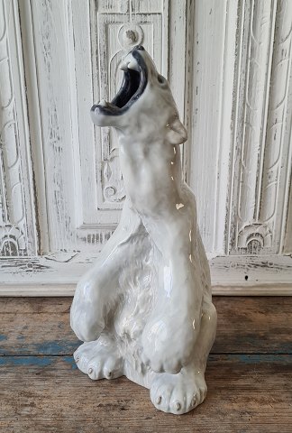 Royal Copenhagen figur brølende isbjørn No. 502