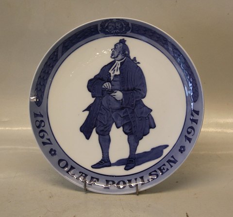 # 170 The actor Olaf Poulsen. Inscription: 1867 OLAF POULSEN 1917.  Royal Copenhagen Collector Plate