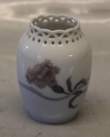 Kongelig Dansk 1057-224 kgl. Art Nouveau vase med blomst og gennembrud kant 9.8 cm præ 1923