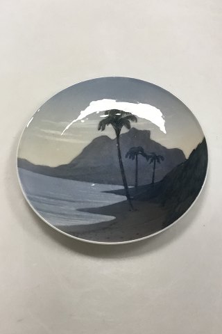 Royal Copenhagen Art Nouveau Motif Plate from the West Indish Islands No 2280 / 1118