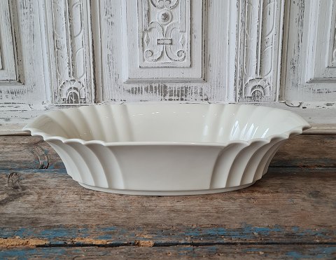 Royal Copenhagen Blanc de Chine jardinere No. 3384