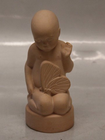 958 II Spring 13 cm  Boy with butterfly Arno Malinowski 1951 Ipsen Danish Art Pottery 1843-1955
