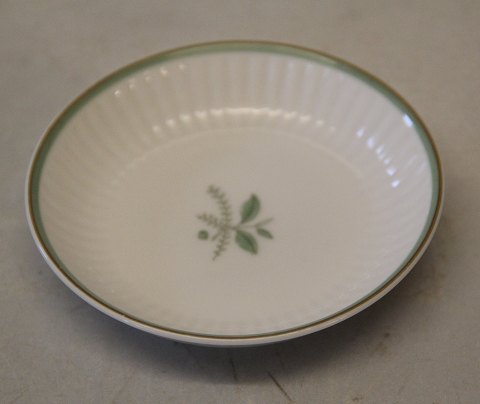 1513-14084 Dish 9 cm Green Melody #1513 Royal Copenhagen White glazed ribbed porcelain with green decoration and gold