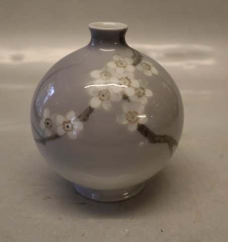 B&G 436 Art Nouveau Vase with fruitflowers 12.5 cm B&G Porcelain