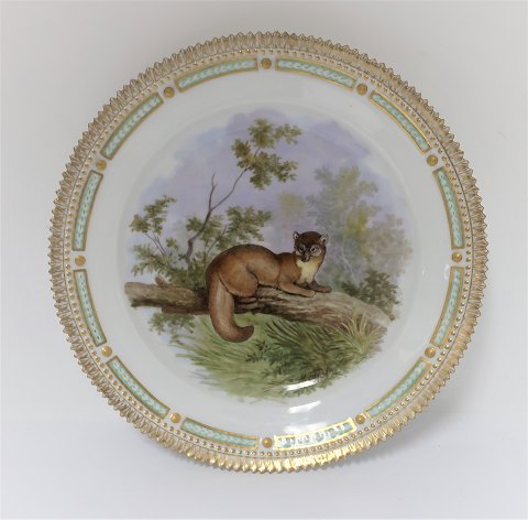 Royal Copenhagen. Fauna Danica. Jagtstel.  Frokost tallerken. Model # 239 - 3550. Diameter 22 cm. (2 sortering). Mustela martes