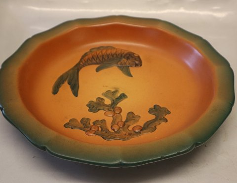 139 Fruit dish with fish and seaweed ca 28 cm Axel Sørensen 1929 Ipsen Danish Art Pottery