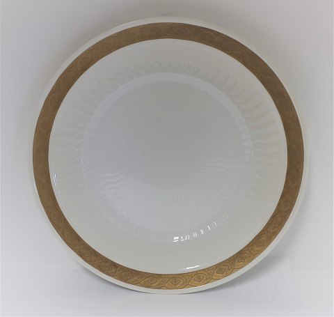 Royal Copenhagen. Vifte med guld. Tallerken. Diameter 28 cm. Model 11505.  (1 sortering).