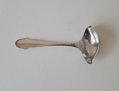 Christiansborg sauceske i sølv fra 1926