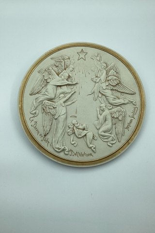 Stephen Sinding: Bing and Grondahl bisquit plates "A Child is born in Bethlehem "