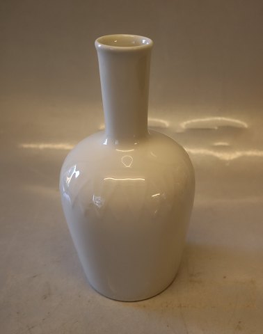 Kongelig Dansk 3599 Kgl. hvid Vase 16.5 cm med harleki relief HHH Hans Henrik Hansen Blanc de Chine