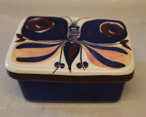 Aluminia 131-2823 Tenera Box Ingv. O 1958  decorated with butterfly by Inge-Lise Koefoed 