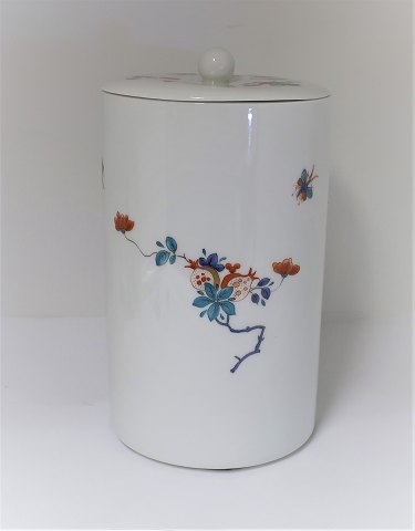 Royal Copenhagen. Opus Scholasticum. Stor lågvase. Højde 25 cm. Diameter 15 cm. (1 sortering)