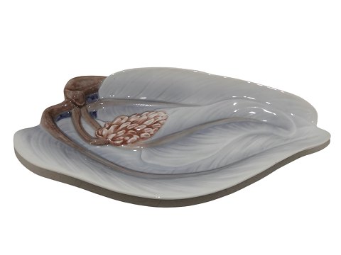 Bing & GrondahlDish with water lily