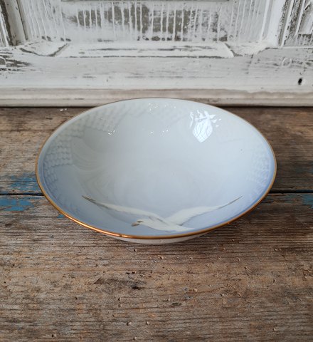 B&G Mågestel med guldkant ymerskål No. 45