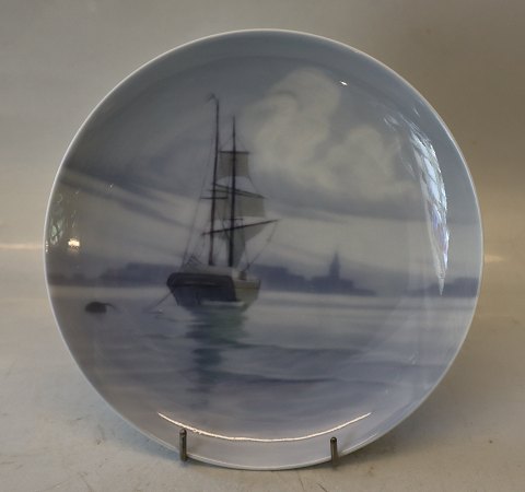 B&G 7710-357-20 Plate: Ship outside Copenhagen Habour 20 cm Signed CMO B&G Porcelain