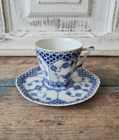 Royal Copenhagen Musselmalet helblonde kaffekop No. 1036
