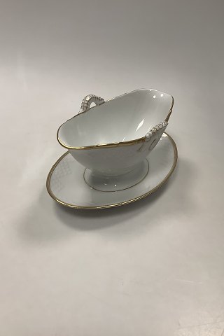 Bing and Grondahl Hartman Gravy Boat No. 8/311